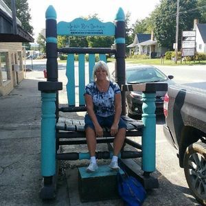 Meet your Posher, Toni